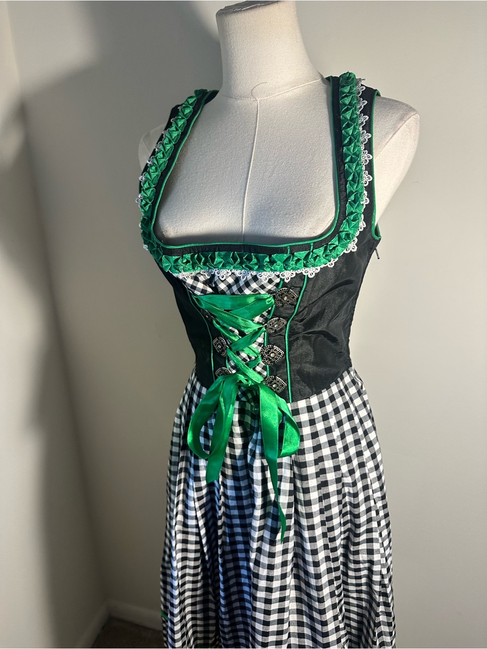 Bergweiss Dirndl Dress Black White Gingham Green Oktoberfest German Size 36 (4) - Picture 9 of 10